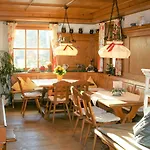 Allgaeuer Hof 3*