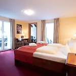 Allgaeuer Hof 3* אוברשטאופן